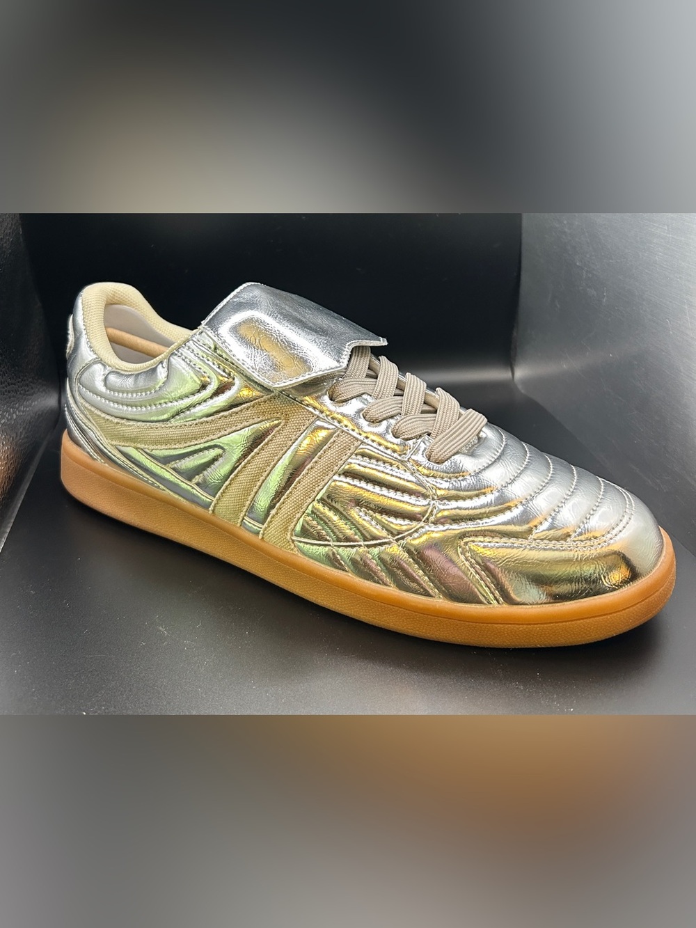 Steve Madden Womens Madrid Shoes 10 NEW IN BOX Silver Casual Shoes Tennis